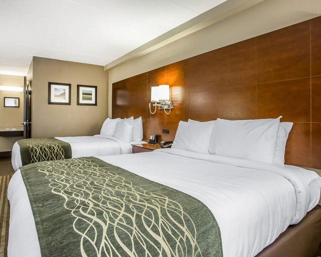 Bedroom 2, Comfort Inn Hammond I-94, Lake