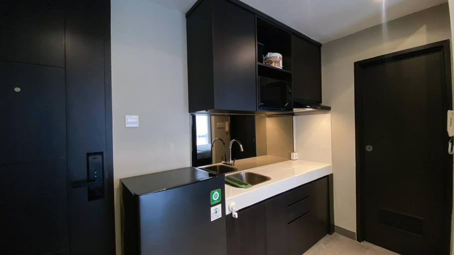 Others 4, Spacious 1BR at Tokyo Riverside PIK 2 Apartment By Travelio, Tangerang