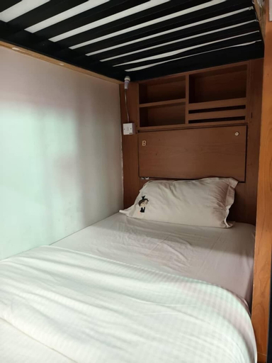 Bedroom 21