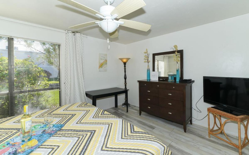 Bedroom 3, Runaway Bay 136, Manatee