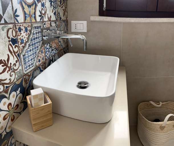 Others 5, Bed and Breakfast Nilu', Trapani