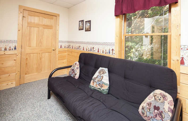 Others 4, ER223 - Young's Hideaway cabin, Sevier