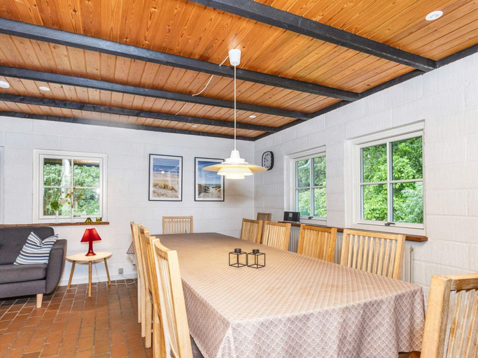 Food & Drinks 4, 6 Person Holiday Home in Bindslev, Hjørring