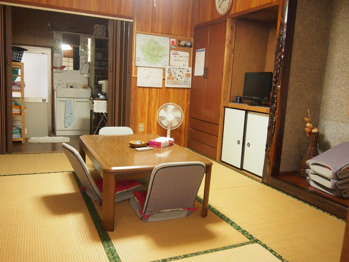 Others 3, Tirol, Yakushima