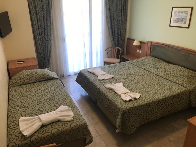 Bedroom 3, Tolon Holidays Hotel, Peloponnese