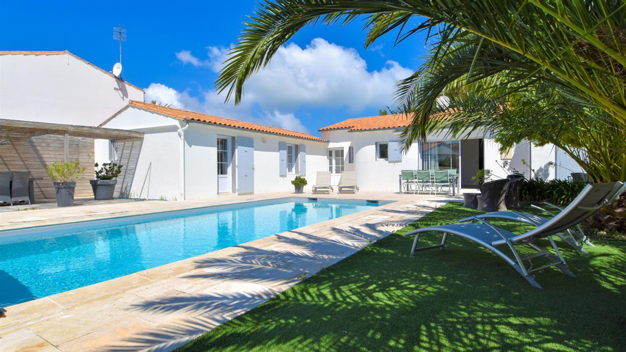 Superbe villa avec piscine chauffee a proximite de la plage, Charente-Maritime