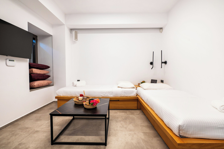 Bedroom 3, Cardamilia Suites, Peloponnese