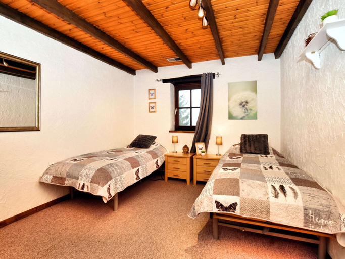 Bedroom 2, Holiday Home in Nonceveux With Swimming Pool, Liège