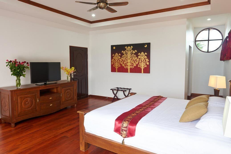 Bedroom 3, Sara Beachfront Boutique Resort, Pathiu