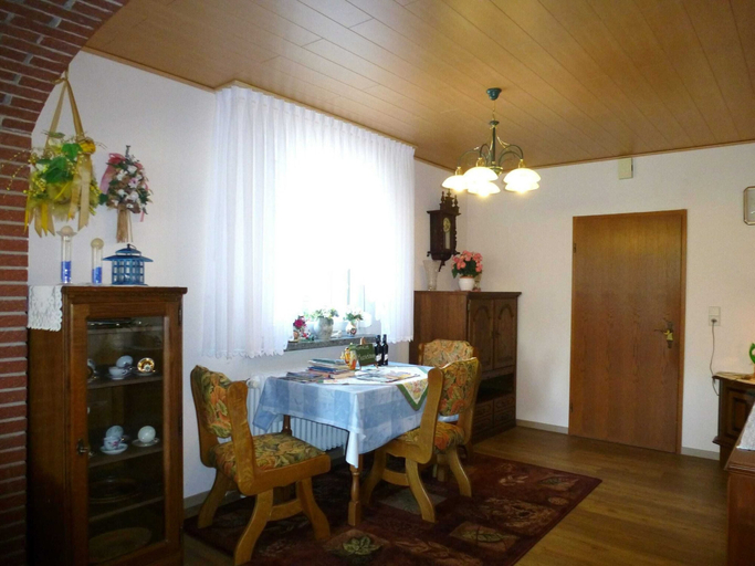 Others 5, Cozy Apartment near Forest in Hullersen, Northeim