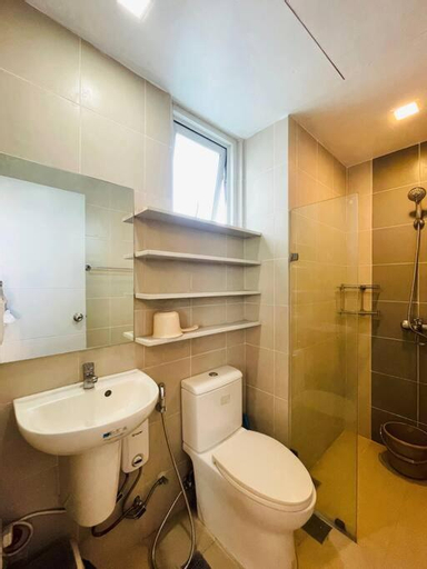 Bathroom 10