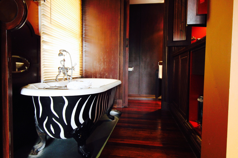 Others 3, The Manse, Hepburn - East