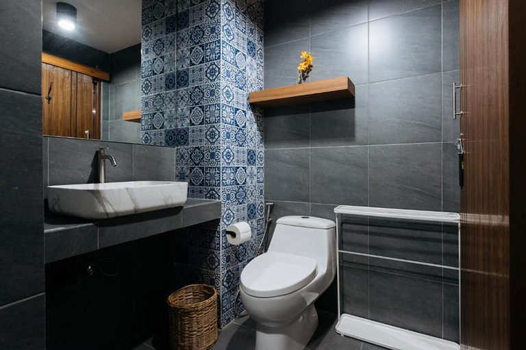 Bathroom 15