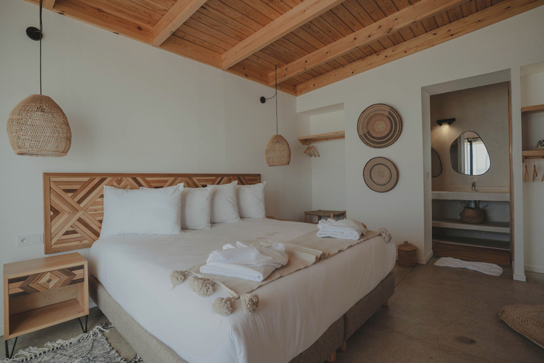 Bedroom 2, White Dune Canyon