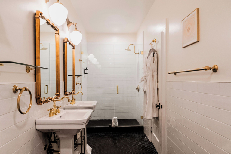Bathroom 4, National Exchange Hotel, Nevada