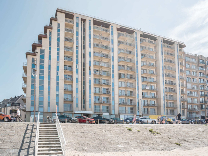 Exterior 3, Stunning Seaview Apartment With Balcony, West-Vlaanderen