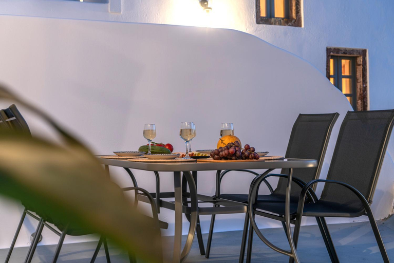 Food & Drinks 2, Noelia Suites by MPS, South Aegean