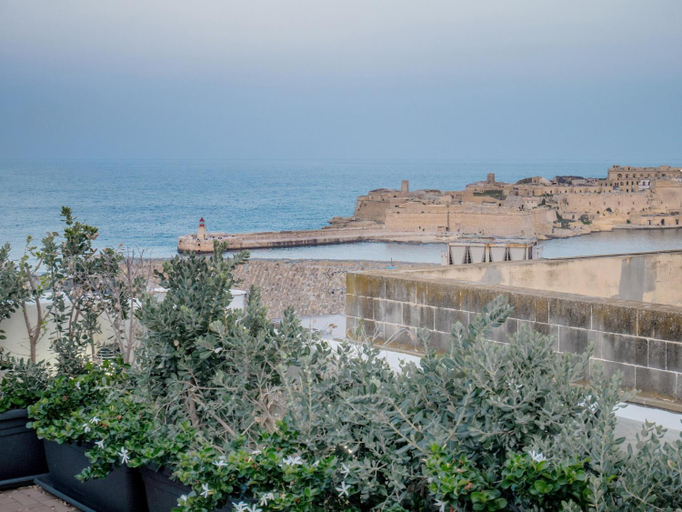 Balcony/terrace 2, Valletta Kursara Port View