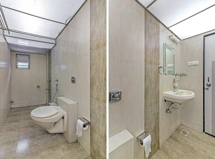 Bathroom 4, Hotel Amber Corp Inn, Mumbai Suburban