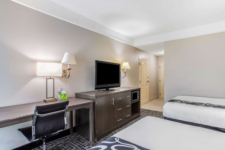 Bedroom 3, La Quinta by Wyndham Fultondale Birmingham North, Jefferson