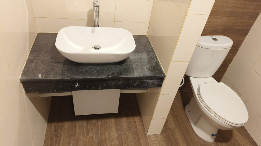 Bathroom 5
