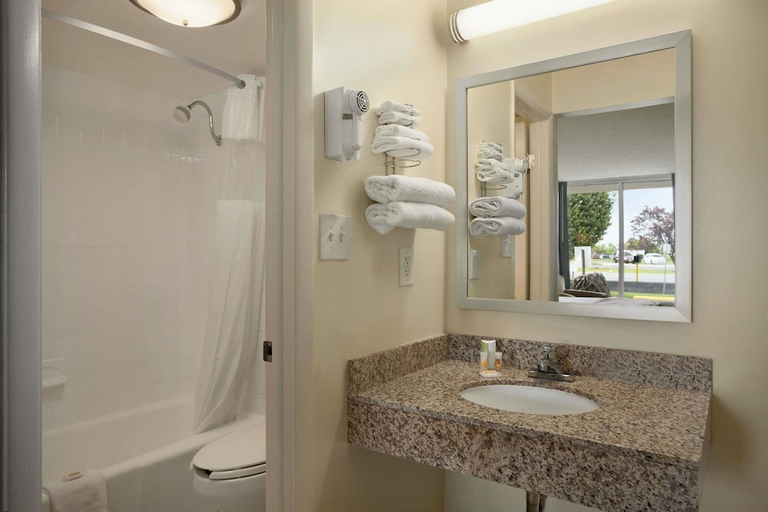 Bathroom 3, Days Inn by Wyndham Frederick, Frederick