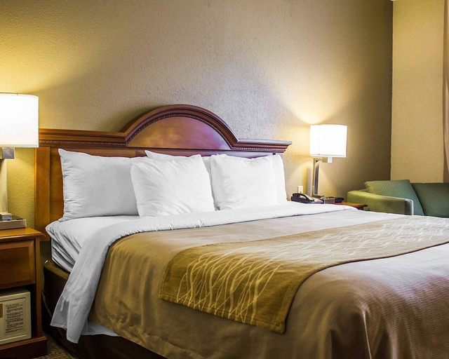 Bedroom 3, Spark by Hilton Guilford, New Haven