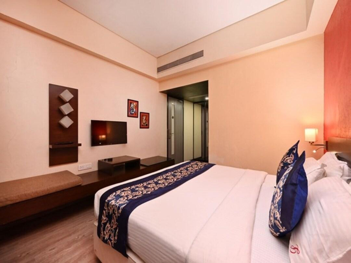 Bedroom 2, The Legend Hotel - Santacruz, Mumbai Suburban