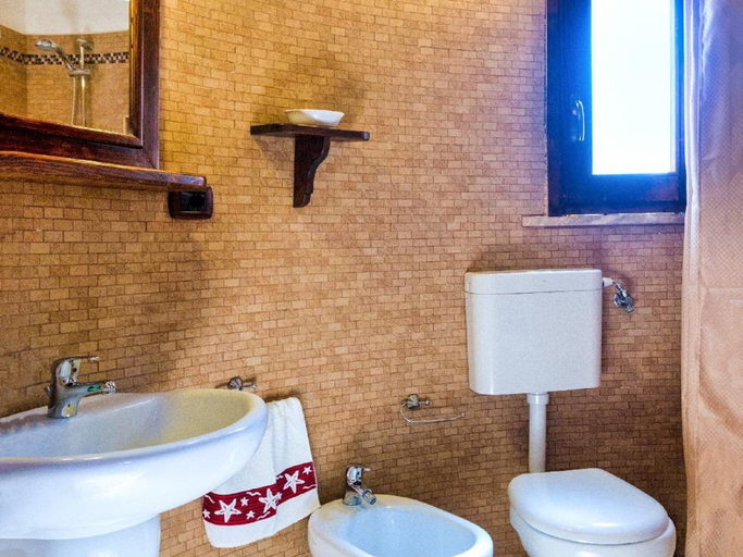 Bathroom 3, Belvilla by OYO Serena Maria, Lecce