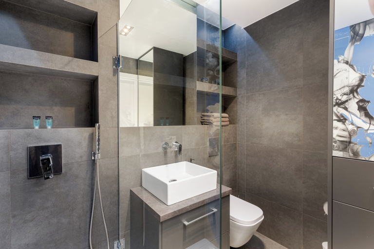Bathroom 4, Diamonds Apartment, Kraków City