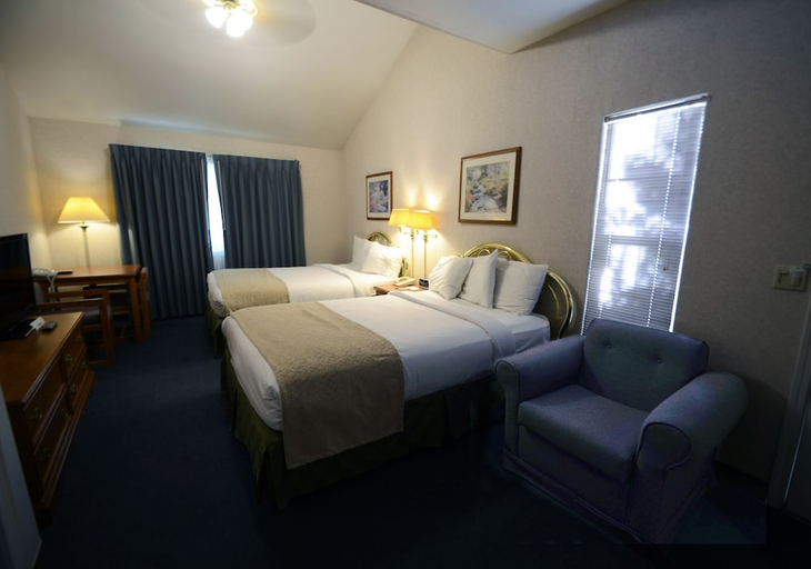 Bedroom 2, Garden Inn and Suites, Fresno