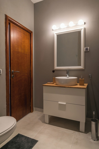 Bathroom 3, Apartment Frankie's Place, Pojezerje