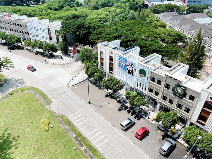 Exterior & Views 2, Beautifully Designed And Homey 1Br Apartment Mustika Golf Residence, Cikarang