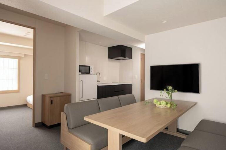 Dining Room 21
