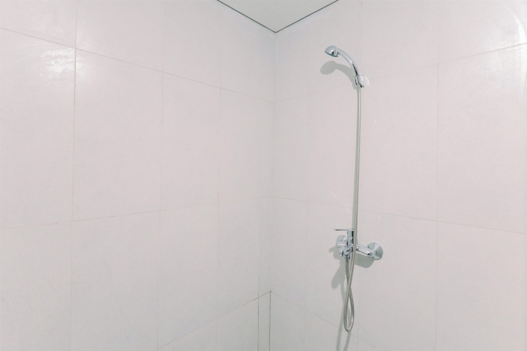 Bathroom 3, Homey And Minimalist 1Br Royal Sentul Park Apartment, Bogor