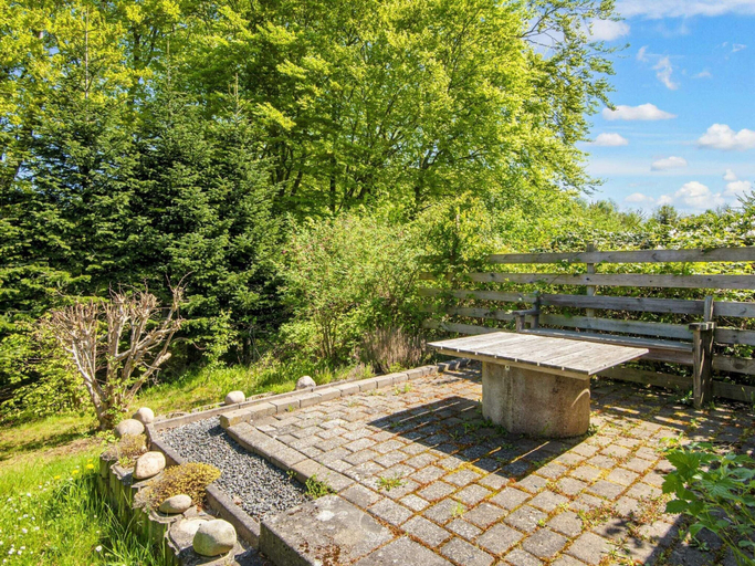 Others 4, Quaint Holiday Home near Glesborg with Roofed Terrace, Norddjurs
