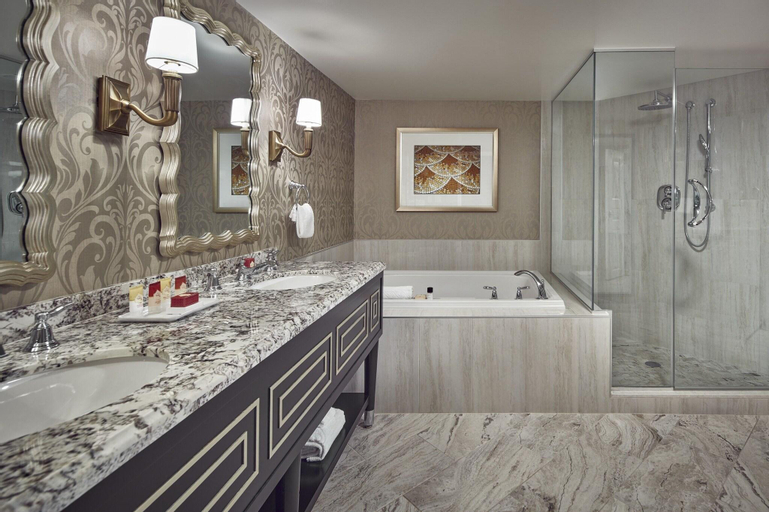 Bathroom 10