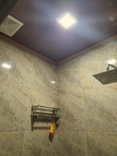 Bathroom 7
