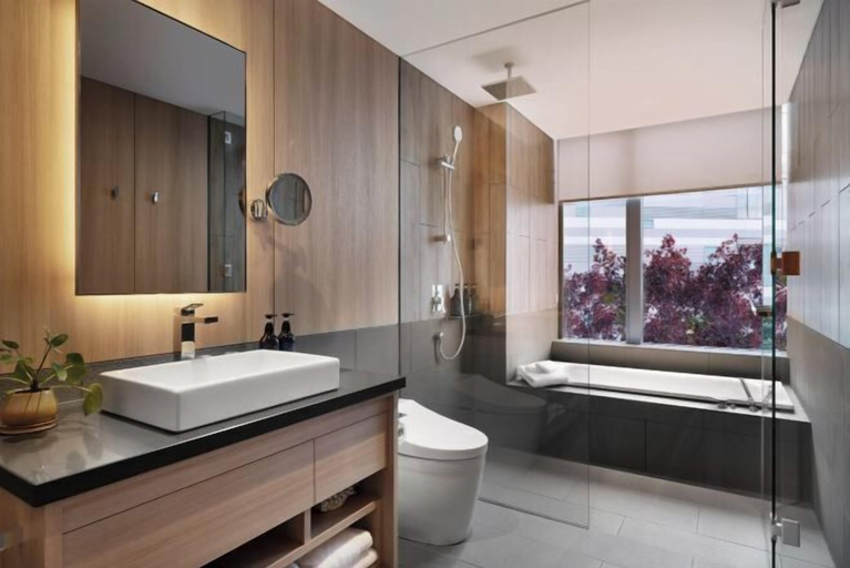 Bathroom 11