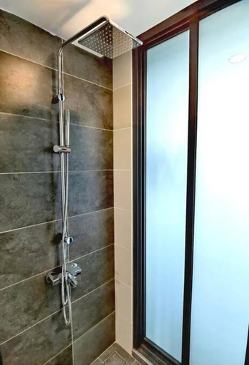 Bathroom 4, Almas Suites with Sea View Netflix By STAY, Johor Bahru