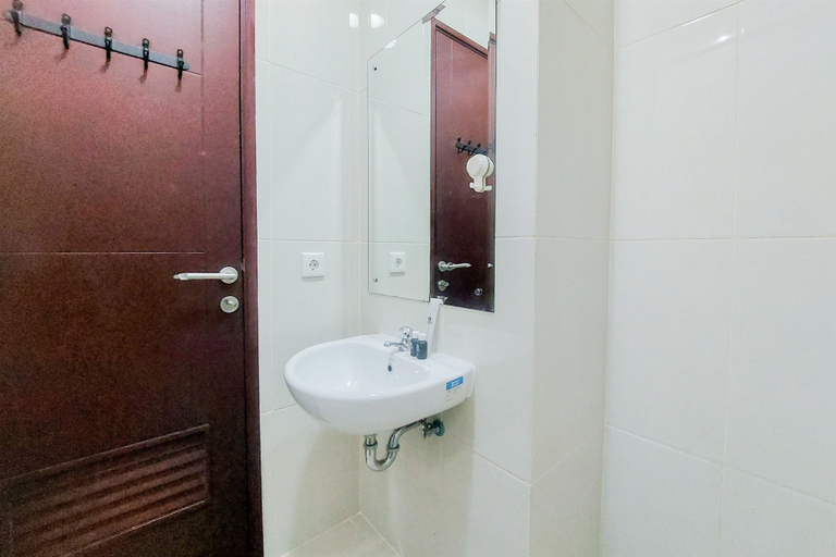 Bathroom 3, Comfortable And Simply Look 1Br Asatti Apartment, South Tangerang