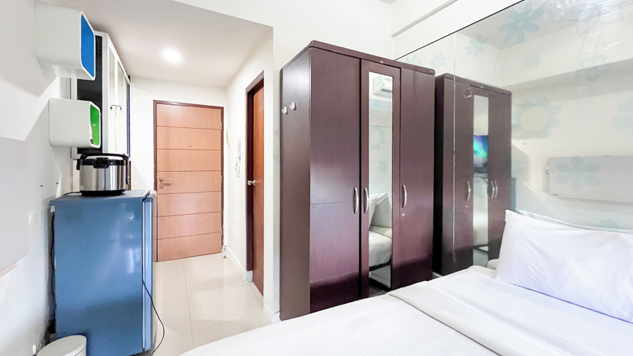 Bedroom 5, Simply Design Studio Apartment At Vida View Makassar, Makassar