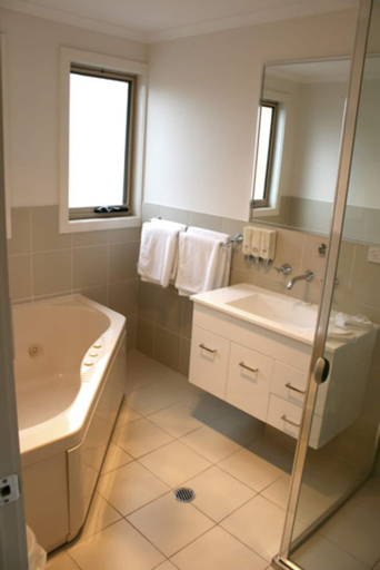 Bathroom 5
