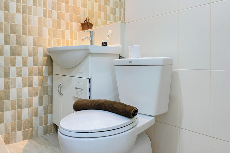 Bathroom 9