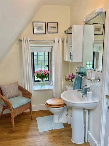 Bathroom 5, Parsonage House, South Gloucestershire