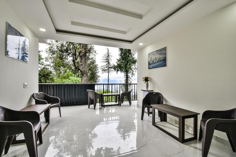 Public Area, Hotel Blue Heaven, Chamba