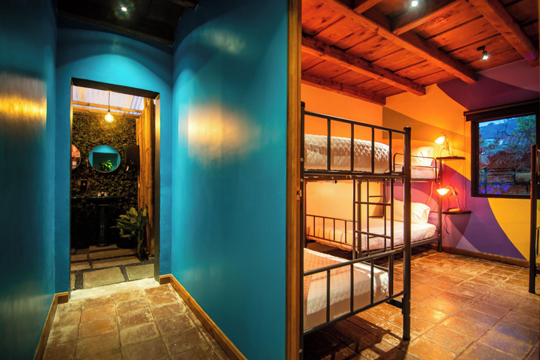 Others 4, Yes Please Hostel, Antigua Guatemala