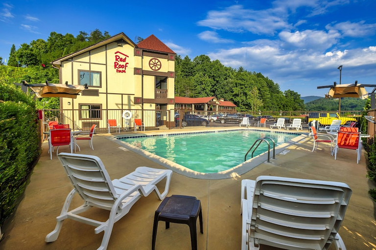 Sport & Beauty, Quality Inn Helen, GA, White