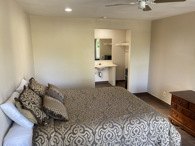 Bedroom 2, Studio 6 Hemet, CA, Riverside