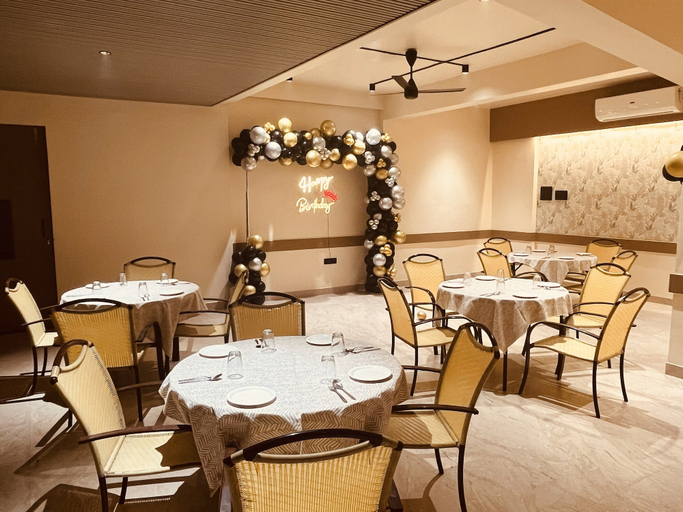 Food & Drinks 5, Blue Diamond The Hotel, Korba